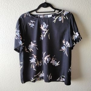 New Day floral top Size Large